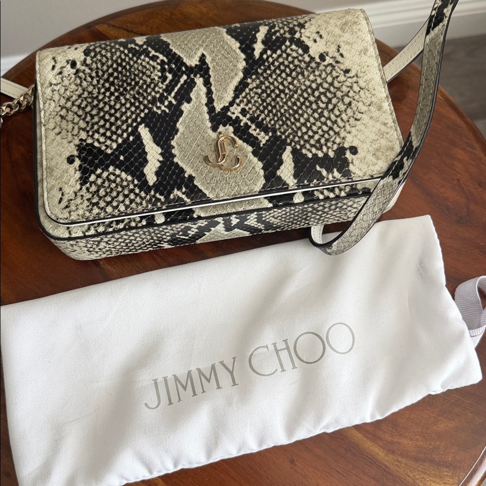 Jimmy Choo Light Stone and Black Snake-Print Wallet with Gold JC Logo - Picture 9 of 9